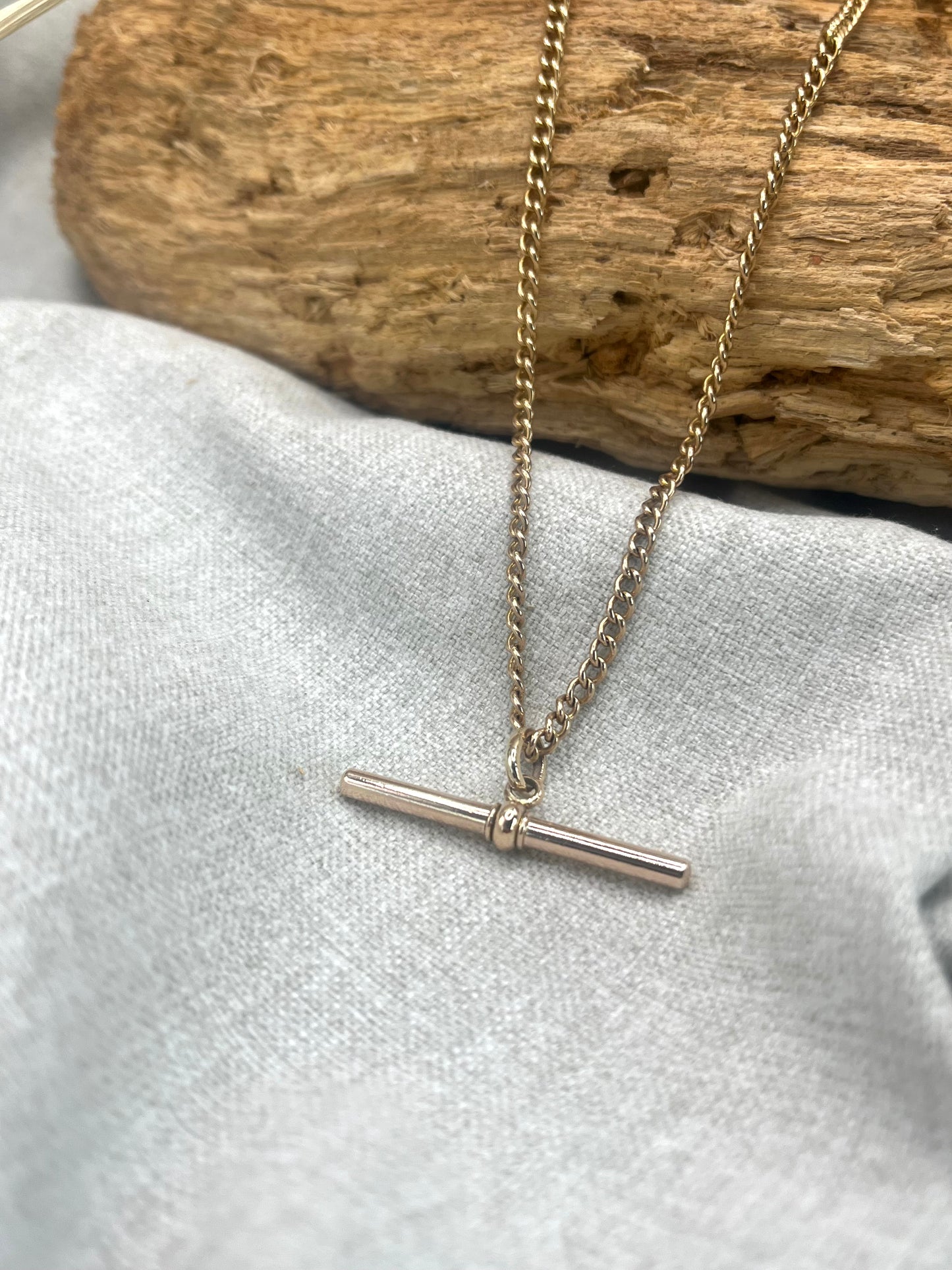 The Large T Bar Pendant & Chain