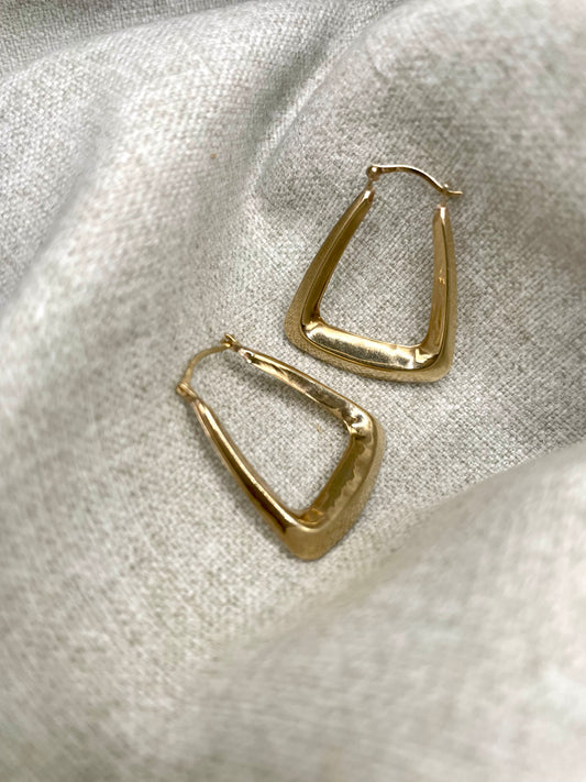 Medium Saddle Hoop Earrings